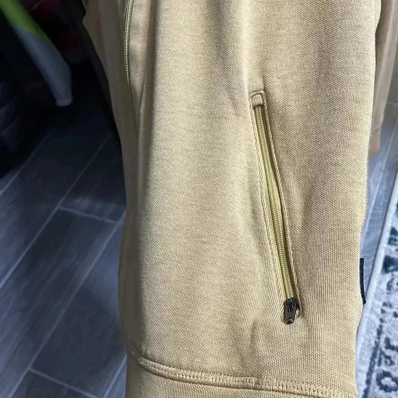 Patagonia 100%cotton zip up - Picture 3 of 8